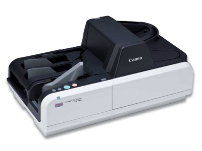 Foto Escáneres de cheques Canon imageFORMULA CR-190i UV, con capacidad para capturar tinta UV, para mayor seguridad.